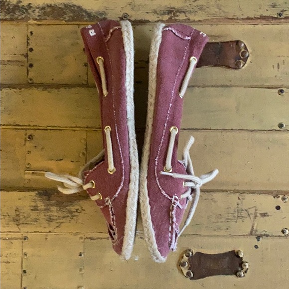 NWOB URBAN OUTFITTERS ROCK CANDY RED BOHO FLATS BOAT SHOES FLATS 9 M - Picture 12 of 14